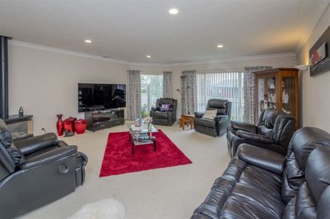 Photo of property in 40 Easton Way, Levin, 5510