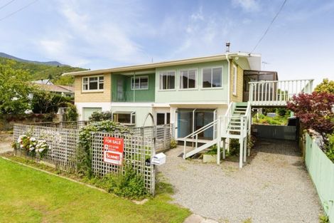 Photo of property in 5 Turners Road, Waikawa, Picton, 7220