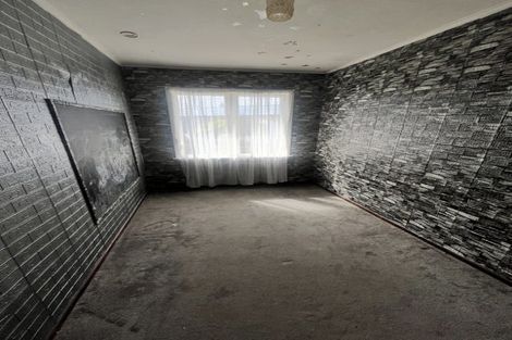 Photo of property in 17 Tramway Road, Beach Haven, Auckland, 0626