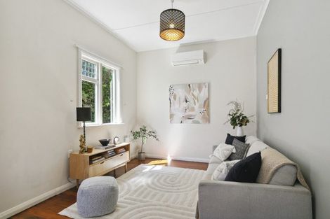 Photo of property in 36 Volga Street, Island Bay, Wellington, 6023