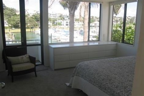 Photo of property in 2/12 Craig Road, Milford, Auckland, 0620