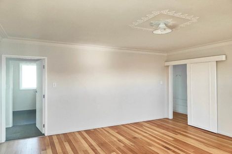 Photo of property in 22 Clendon Place, Manurewa, Auckland, 2102