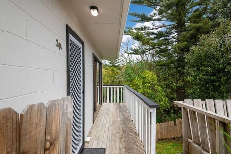 Photo of property in 1/24 Glamorgan Drive, Torbay, Auckland, 0630