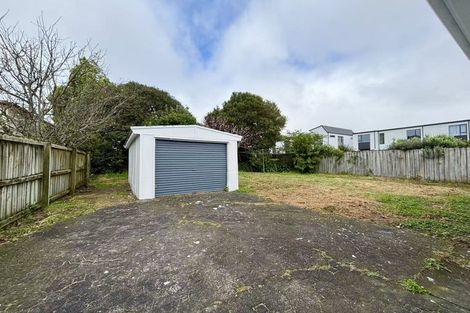 Photo of property in 28 Swanson Road, Henderson, Auckland, 0610