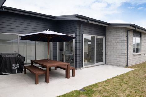 Photo of property in 48 Kuru Place, Papamoa, 3118