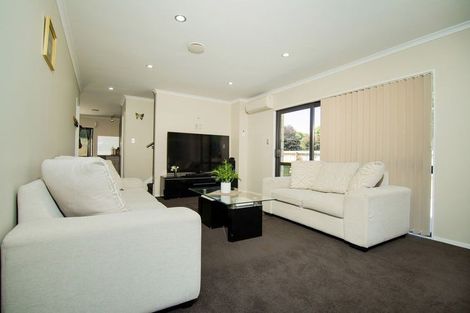 Photo of property in 93a Puhinui Road, Papatoetoe, Auckland, 2104