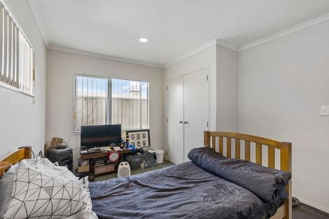 Photo of property in 30b Wellington Street, Pukekohe, 2120