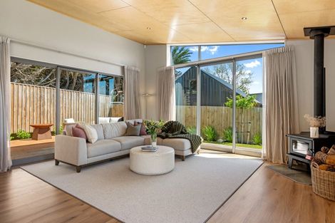 Photo of property in 13 Barnfields Close, Halswell, Christchurch, 8025