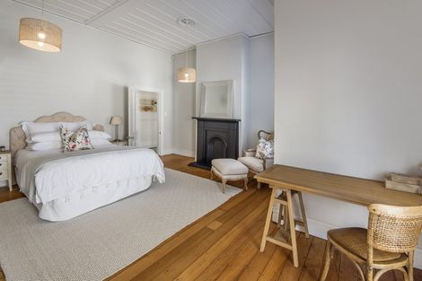 Photo of property in 21 Cheltenham Road, Devonport, Auckland, 0624