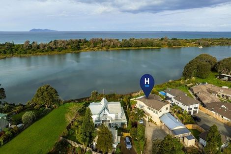 Photo of property in 16 Pohutukawa Drive, Athenree, Katikati, 3177