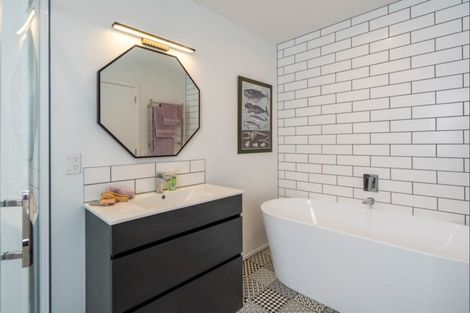 Photo of property in 9 Tauhou Place, Waikanae, 5036