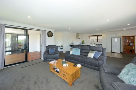 Photo of property in 9 Seaward Street, Pegasus, 7612
