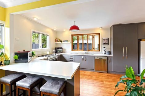 Photo of property in 6 Kohekohe Road, Waikanae, 5036