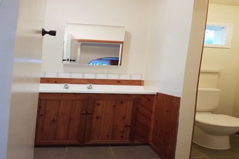 Photo of property in 2 Battiscombe Terrace, Waitara, 4320