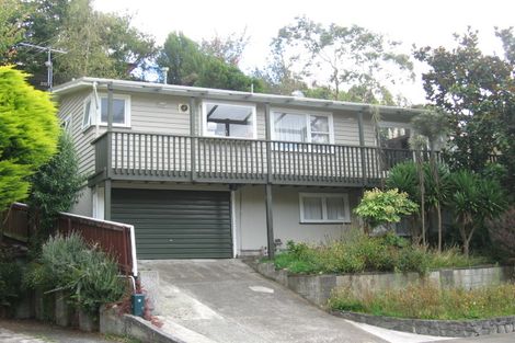 Photo of property in 8 Deller Grove, Silverstream, Upper Hutt, 5019