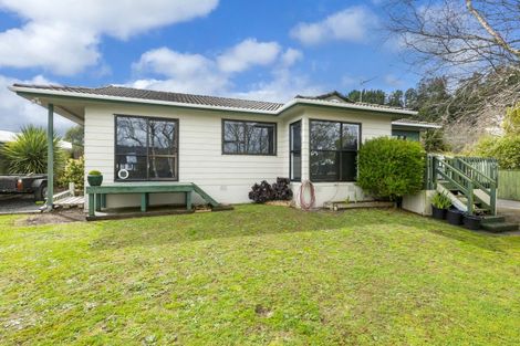 Photo of property in 3 Topaz Street, Birchville, Upper Hutt, 5018