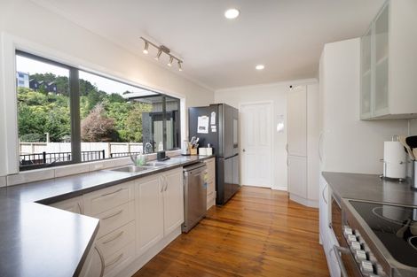 Photo of property in 23 Willowbank Road, Tawa, Wellington, 5028