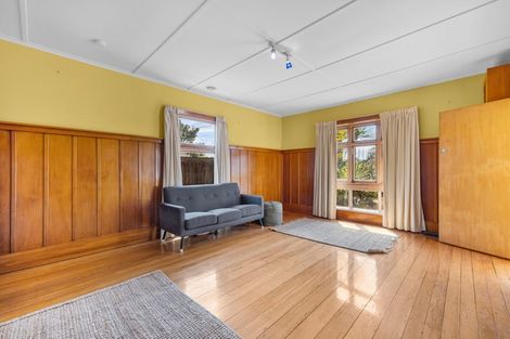 Photo of property in 13 Effingham Street, North New Brighton, Christchurch, 8083