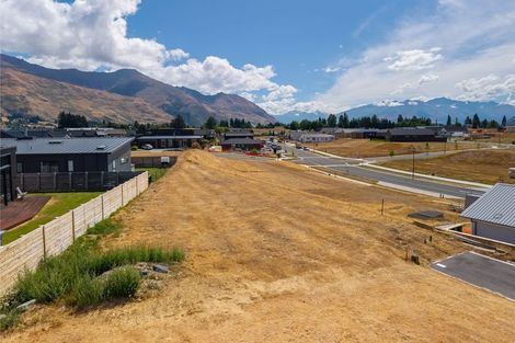Photo of property in 4 Durry Lane, Wanaka, 9305
