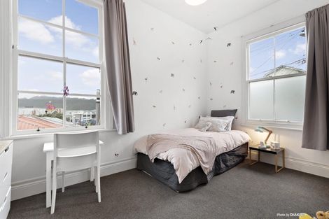 Photo of property in 18 Bidwill Street, Mount Cook, Wellington, 6021