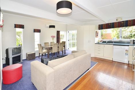 Photo of property in 2 Barr Street, Kenmure, Dunedin, 9011