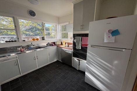 Photo of property in 17 Bedford Grove, Kelson, Lower Hutt, 5010
