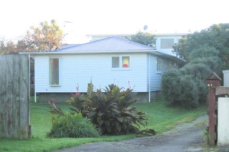 Photo of property in 41 Eatwell Avenue, Paraparaumu Beach, Paraparaumu, 5032
