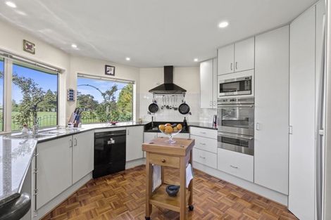 Photo of property in 36 Farnswood Place, Redwood, Christchurch, 8051