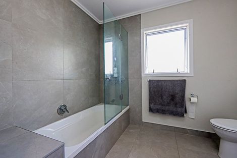 Photo of property in 8b Arklow Place, Flaxmere, Hastings, 4120