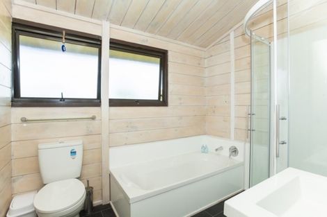 Photo of property in 12 Kelvin Street, Inner Kaiti, Gisborne, 4010