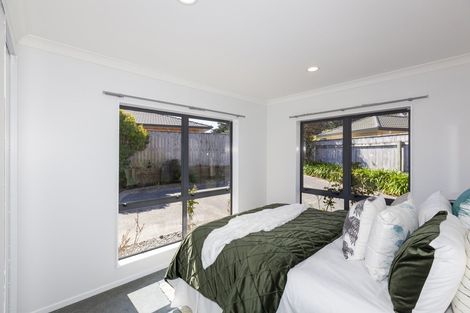 Photo of property in 6 Cascade Way, Paraparaumu, 5032