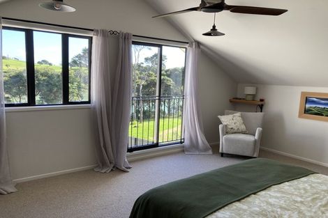 Photo of property in 10 Pekapeka Street, Raglan, 3225