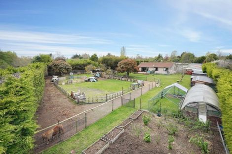 Photo of property in 35 Chinnerys Road, Woodend, 7610