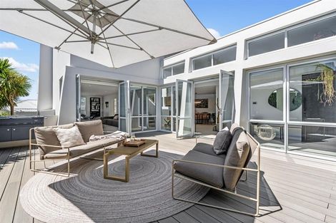 Photo of property in 1a William Street, Takapuna, Auckland, 0622