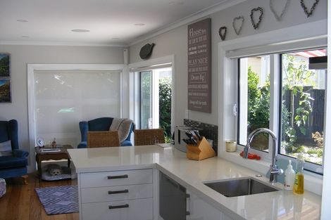 Photo of property in 2/1 Willow Way, Sunnyhills, Auckland, 2010