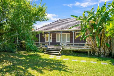 Photo of property in 45 Rock Isle Road, Torbay, Auckland, 0630