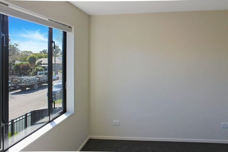 Photo of property in 2/306 Worcester Street, Linwood, Christchurch, 8011