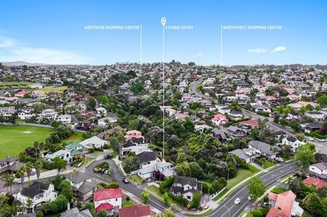 Photo of property in 3 Hobie Court, West Harbour, Auckland, 0618