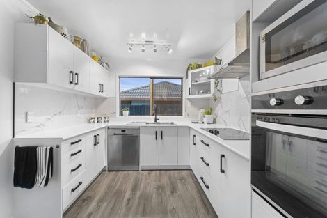 Photo of property in 18a Sunnyside Crescent, Papatoetoe, Auckland, 2025