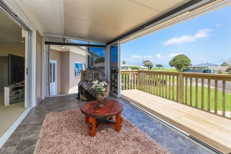 Photo of property in 39 West Crescent, Te Puru, Thames, 3575