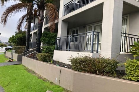 Photo of property in 2/45 Haven Drive, East Tamaki, Auckland, 2013