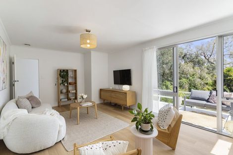 Photo of property in 69 Awaruku Road, Torbay, Auckland, 0630