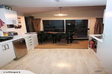 Photo of property in 31 Waimumu Road, Massey, Auckland, 0614