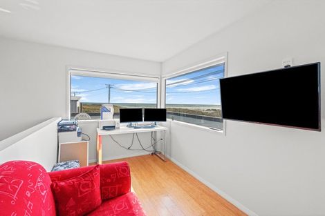 Photo of property in 16 Ocean Beach Street, Foxton Beach, Foxton, 4815
