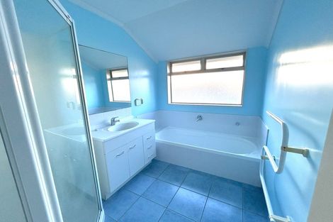 Photo of property in 40 Farringdon Avenue, Rototuna North, Hamilton, 3210