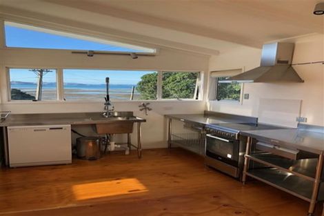 Photo of property in 11 Dalton Road, Snells Beach, 0920