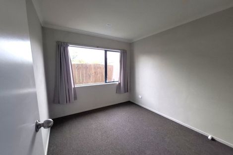 Photo of property in 39 Rewarewa Road, Te Atatu Peninsula, Auckland, 0610