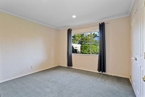 Photo of property in 8 Trossach Place, Wattle Downs, Auckland, 2103