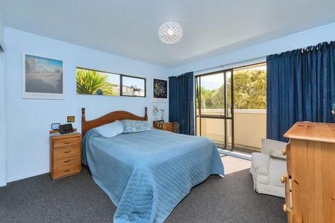 Photo of property in 9/24 Eastglen Road, Glen Eden, Auckland, 0602