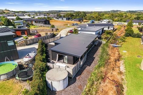 Photo of property in 56 Marram Place, Mangawhai Heads, Mangawhai, 0505